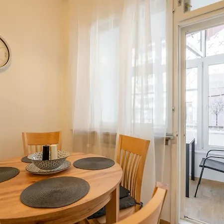 Apartamento Modern And Calm 2bdrm In Centre Sofía