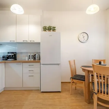 Modern And Calm 2bdrm In Centre Sofia