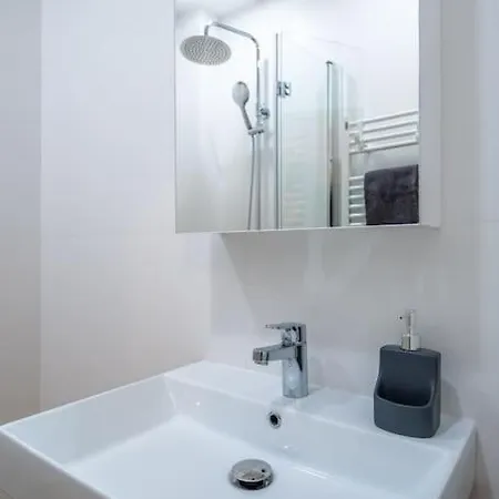 Apartamento Modern And Calm 2bdrm In Centre *