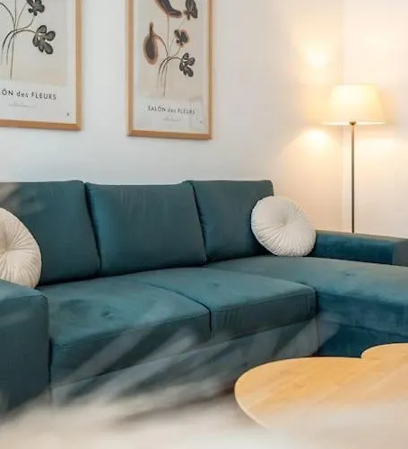 Modern And Calm 2bdrm In Centre アパート ソフィア