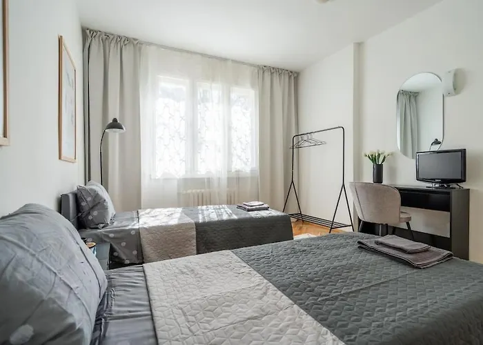 Modern And Calm 2bdrm In Centre ソフィア